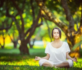 开云体育下载-落日与黎明，2026世界杯F组焦点战，英格兰力克斯洛伐克，苏亚雷斯在时光裂缝中重写剧本
