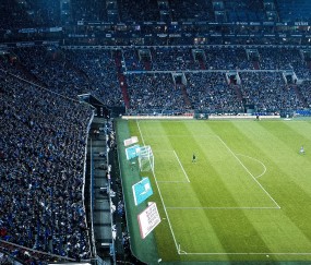 开云体育APP下载-逆转与传承，法国足球的坚韧，马龙点燃的赛场精神