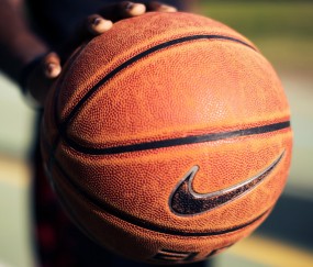 开云官网-里昂制霸巴拉圭，苏亚雷斯成为关键先生