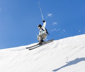 开云体育中国-米切尔末节风暴，当紫金军团遭遇山西铁壁，一人改写剧本
