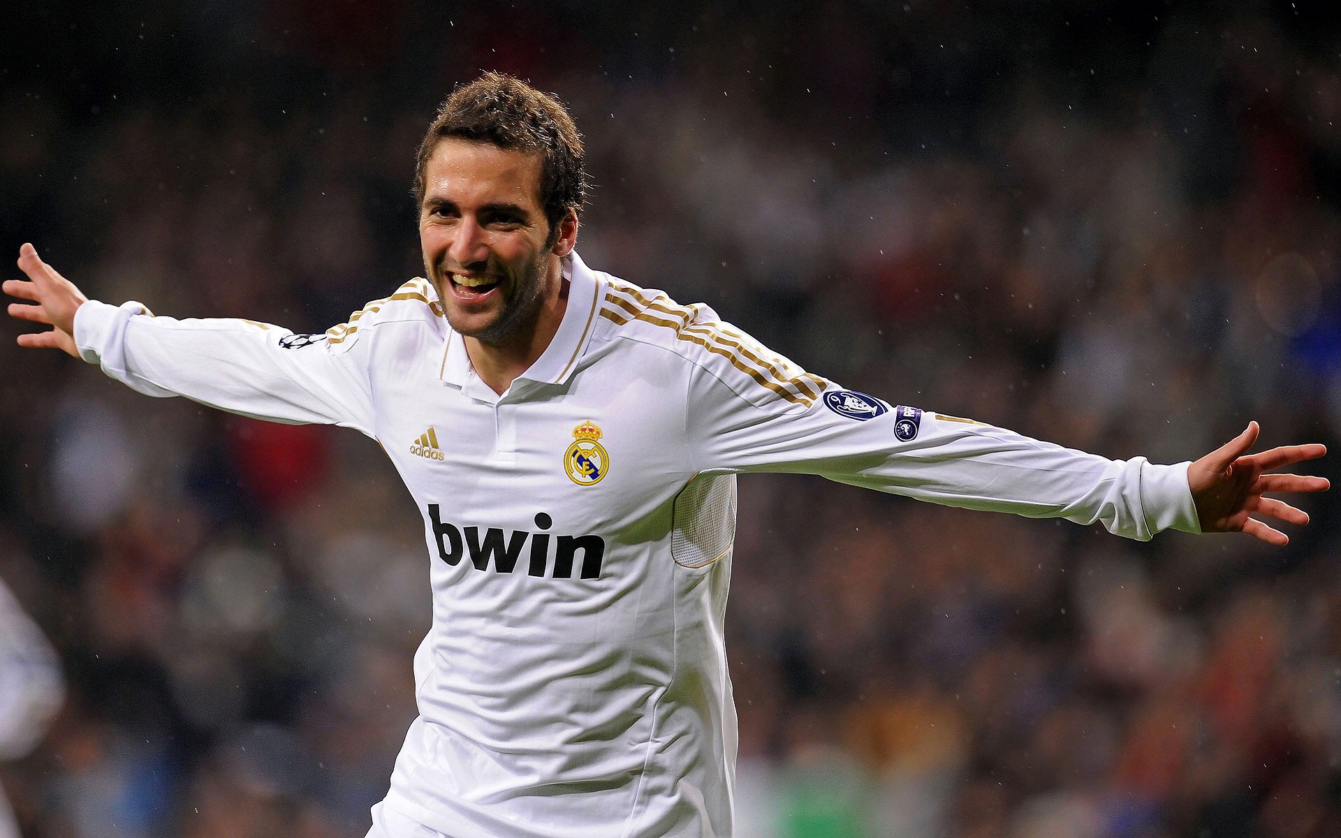 厄德高冠军级表现闪耀，拜仁提前终结悬念映衬切尔西迷茫