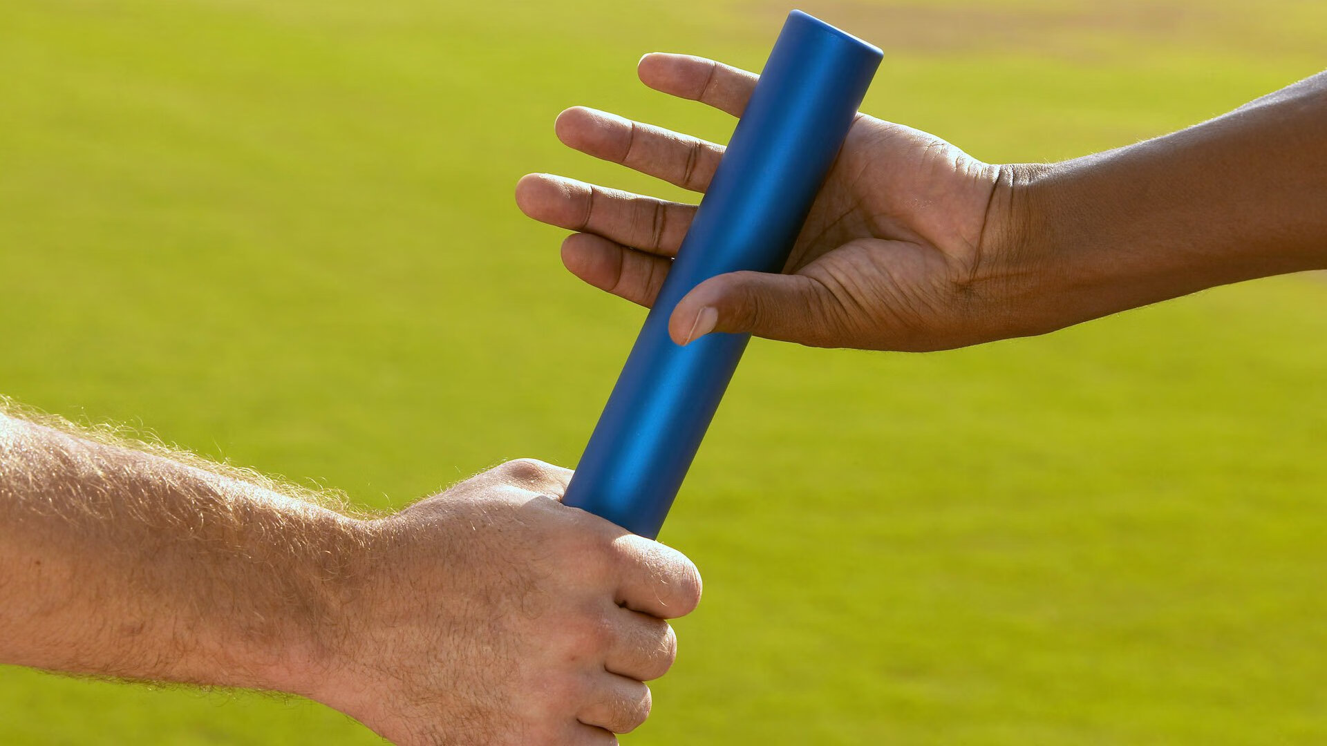 绝境中的火种,张本智和点燃赛场,英格兰险胜背后的乒乓启示